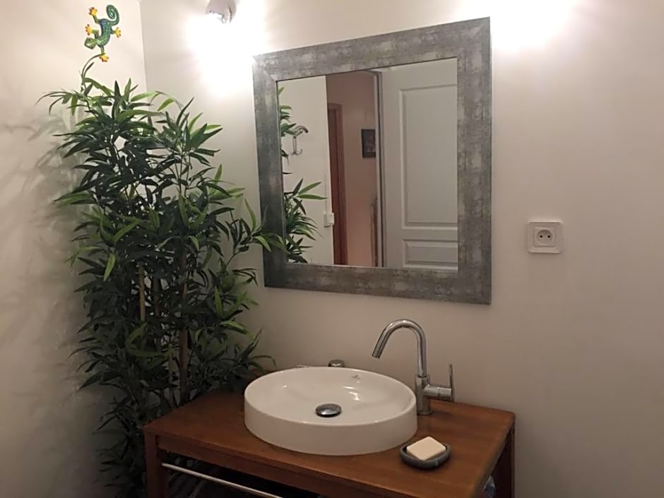 La Maison De Marie-Claire