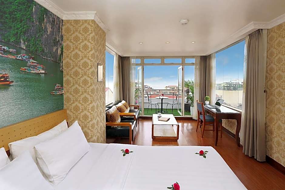 Hanoi House Hotel & Travel