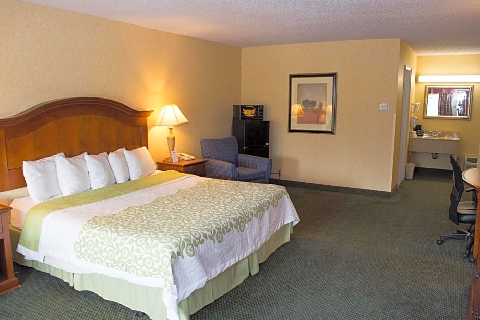 Days Inn by Wyndham Klamath Falls