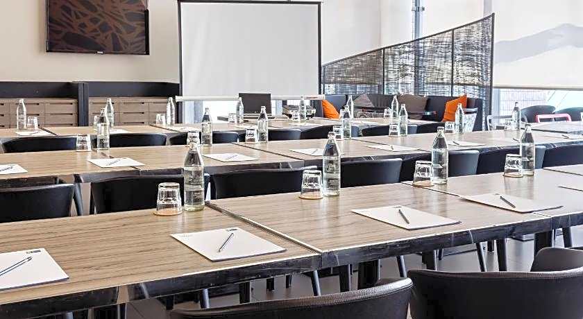 Holiday Inn Express Bangkok Siam By IHG