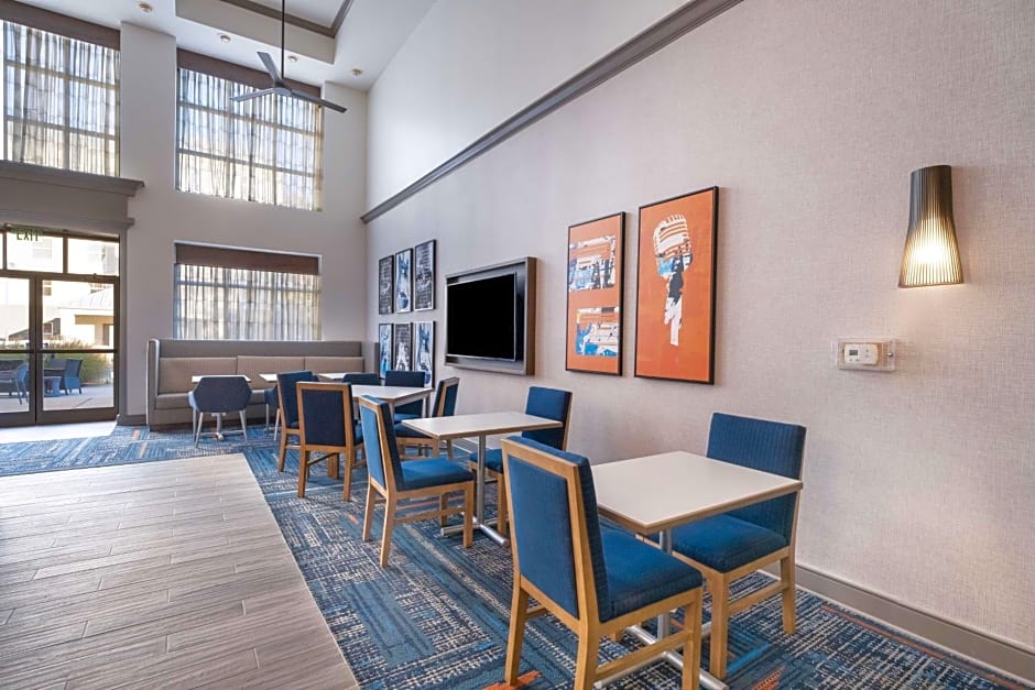 Hampton Inn By Hilton & Suites Memphis/Shady Grove