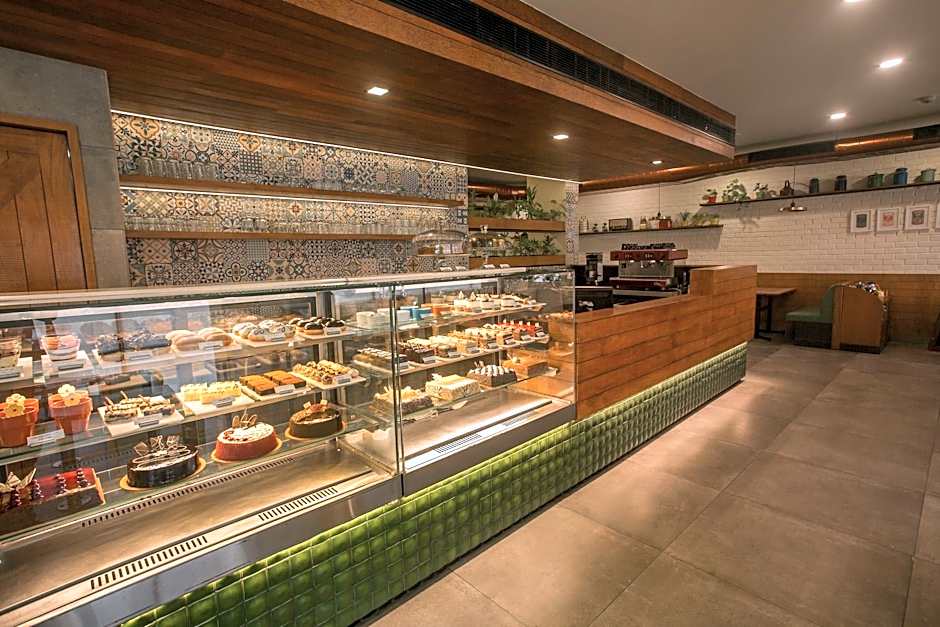 The Avenue Regent