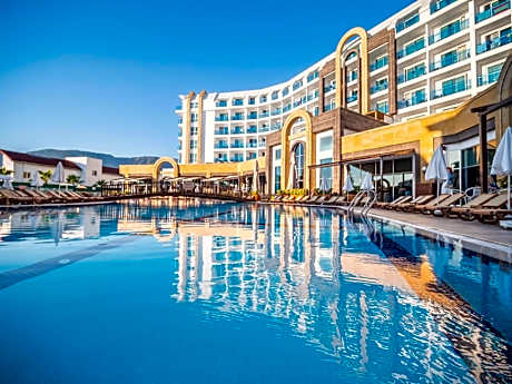 The Lumos Deluxe Resort Hotel & Spa