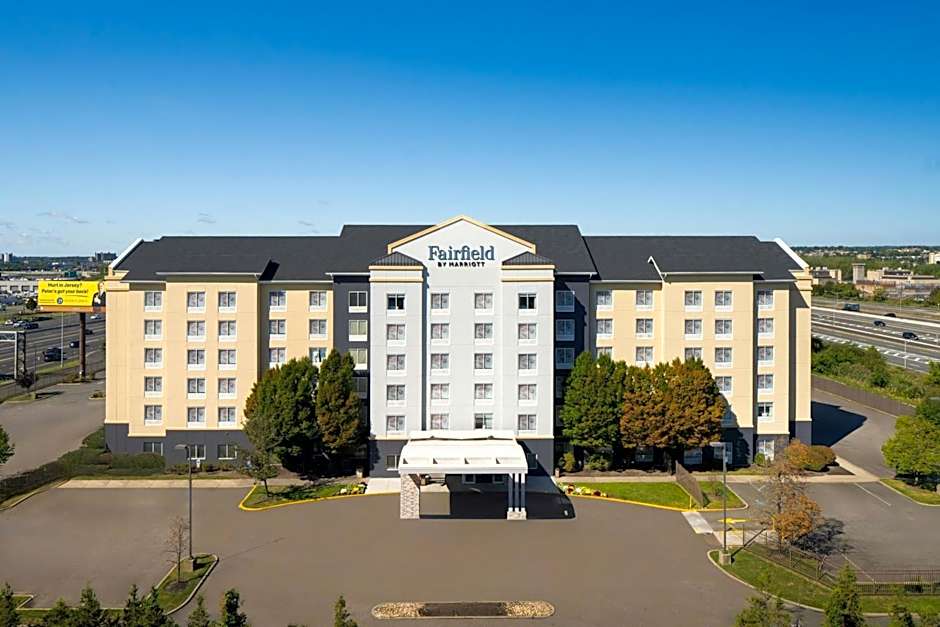 Fairfield Inn & Suites by Marriott Newark Liberty International Airport