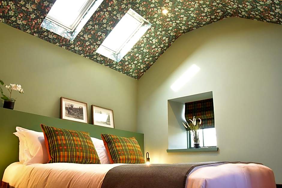 Masonic Arms Gatehouse