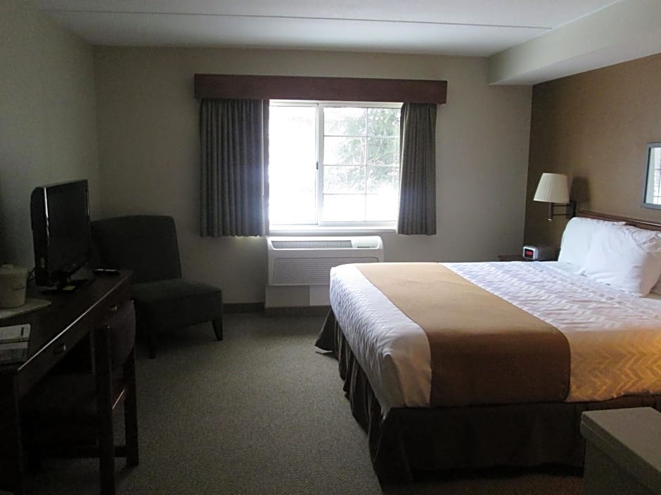 AmericInn by Wyndham Charlevoix