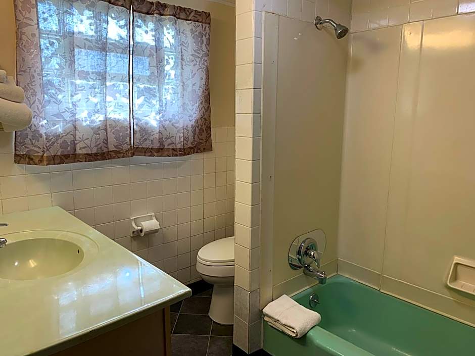 Budget Inn