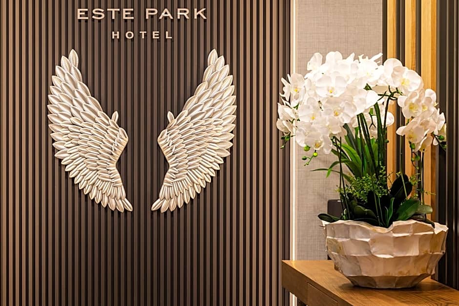 -- ESTE PARK HOTEL -- part of Urban Chic Luxury Design Hotels - Parking & Compliments - next to Shopping & Dining Mall Plovdiv