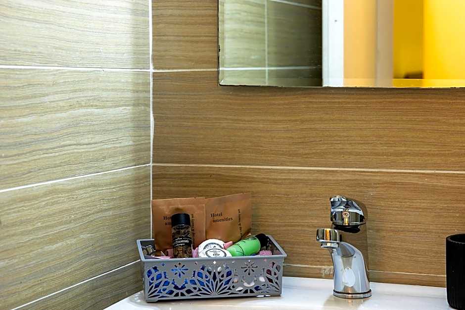 Aris123 by Smart Cozy Suites - Apartments in the heart of Athens - 5 minutes from metro - Available 24hr