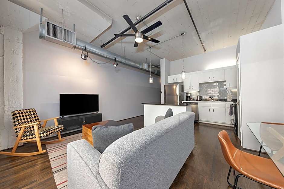 Reside Houston Downtown, a Wyndham Residence