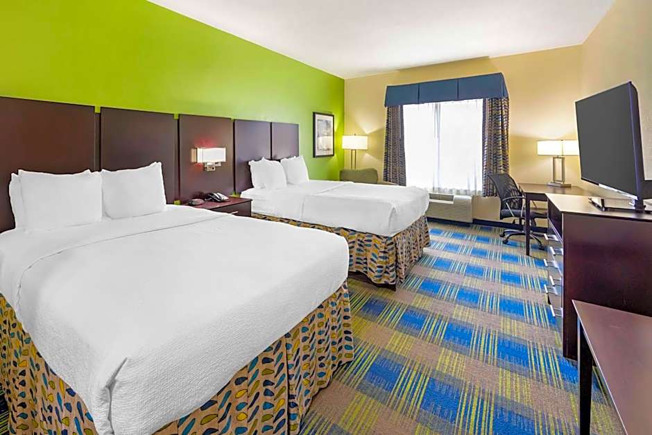 Best Western Plus Pratt