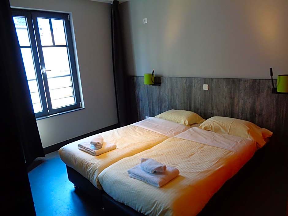 Brxxl 5 City Centre Hostel