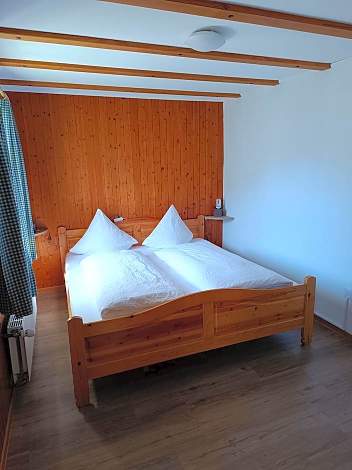 Gasthof Schoenegg B&B