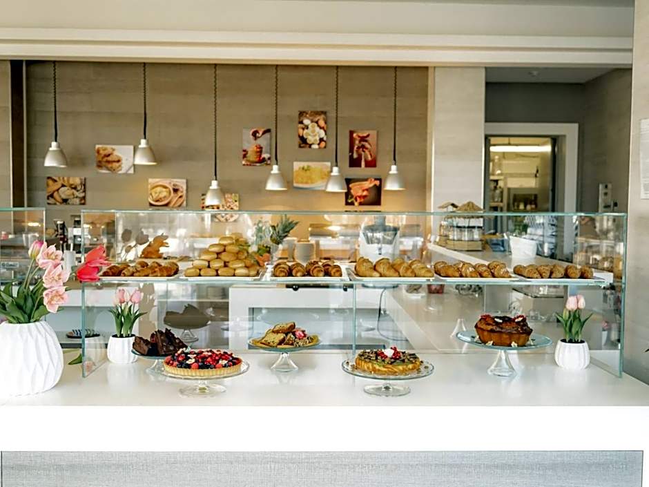 Hotel Liberty Beach - Parking & Beach