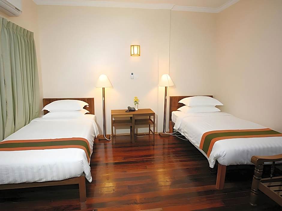 Hotel June Business Bed Breakfast