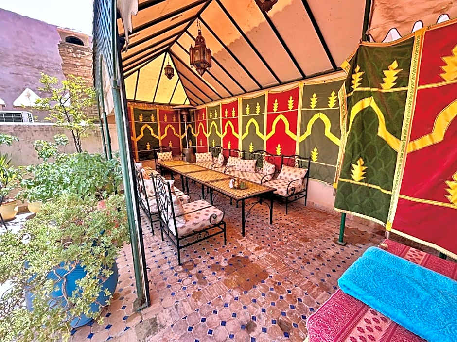 Riad Fes Baraka Piscine & SPA
