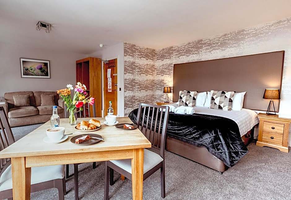 The Tower Gastro Pub & Apartments