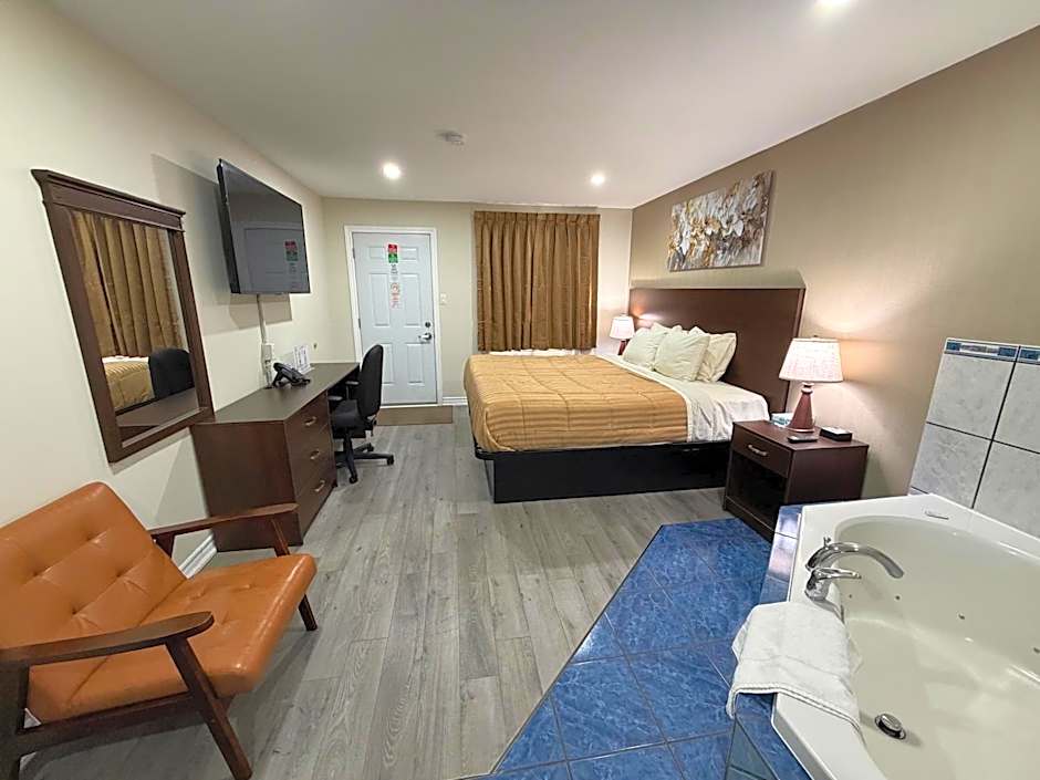 Perth Plaza Inn & Suites