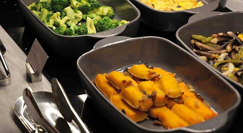 Intercontinental Zhengzhou By IHG