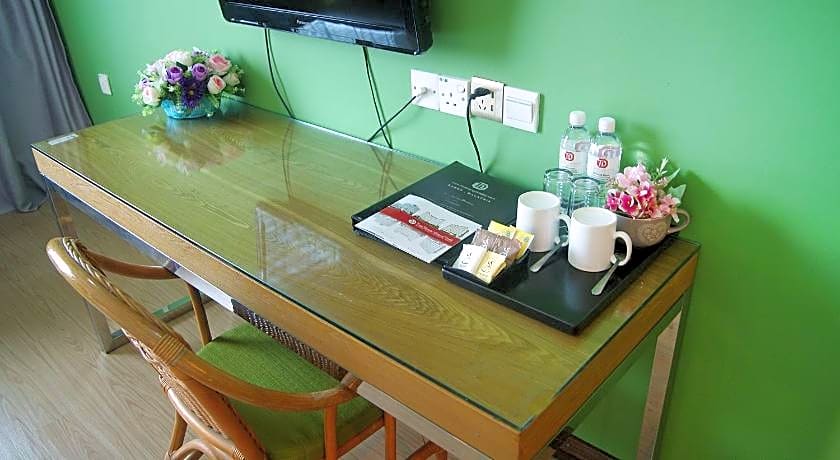 Tang Dynasty Park Hotel