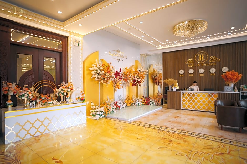 Tan An Palace