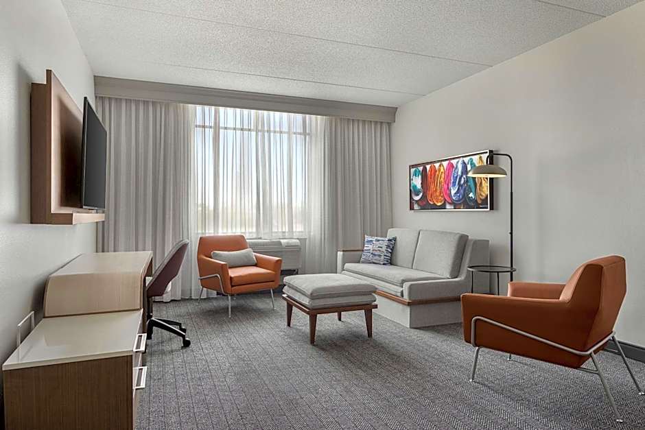 Courtyard by Marriott Louisville Airport