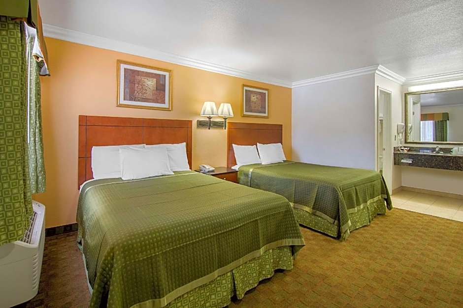Rodeway Inn Adelanto US 395
