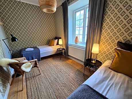 Economy Twin Room