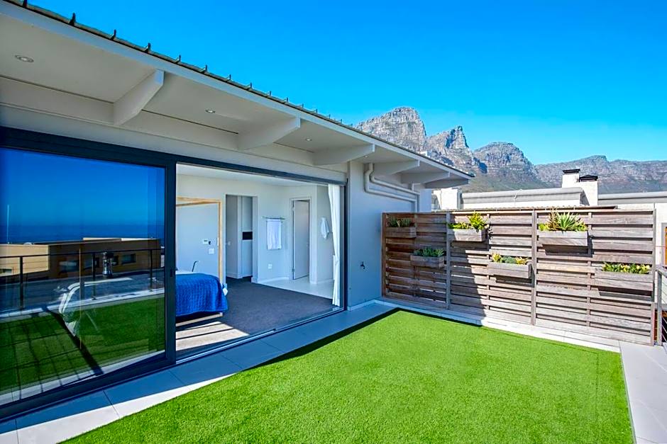 Amara 2 -Designer Penthouse with Solar Power