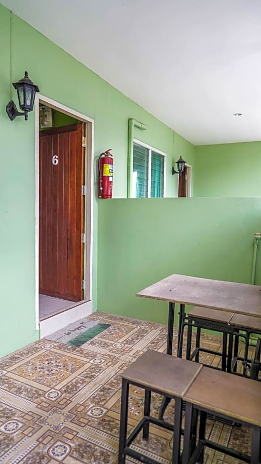 RoomQuest Amphawa VaylaSamran