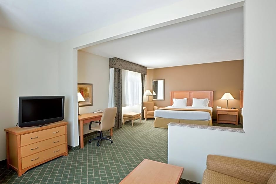 Holiday Inn Express Hotel & Suites Lincoln South