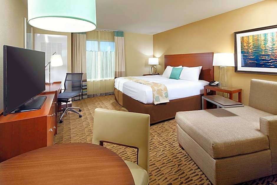 Hawthorn Suites by Wyndham Wheeling Triadelphia at Highlands