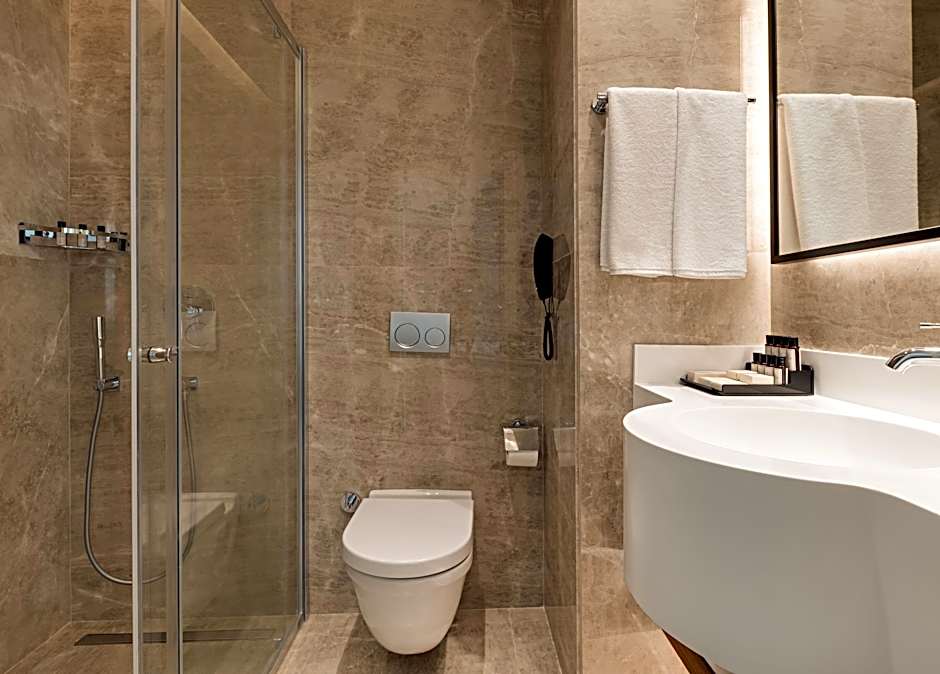 Gleam Collection Hotel