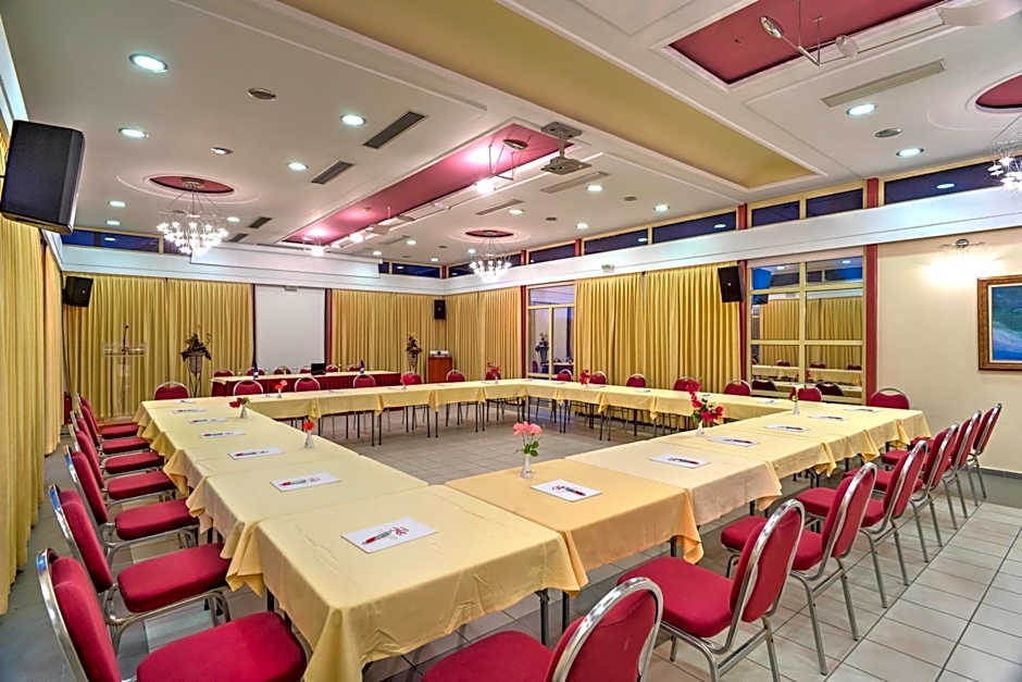 Angelika Pallas Hotel