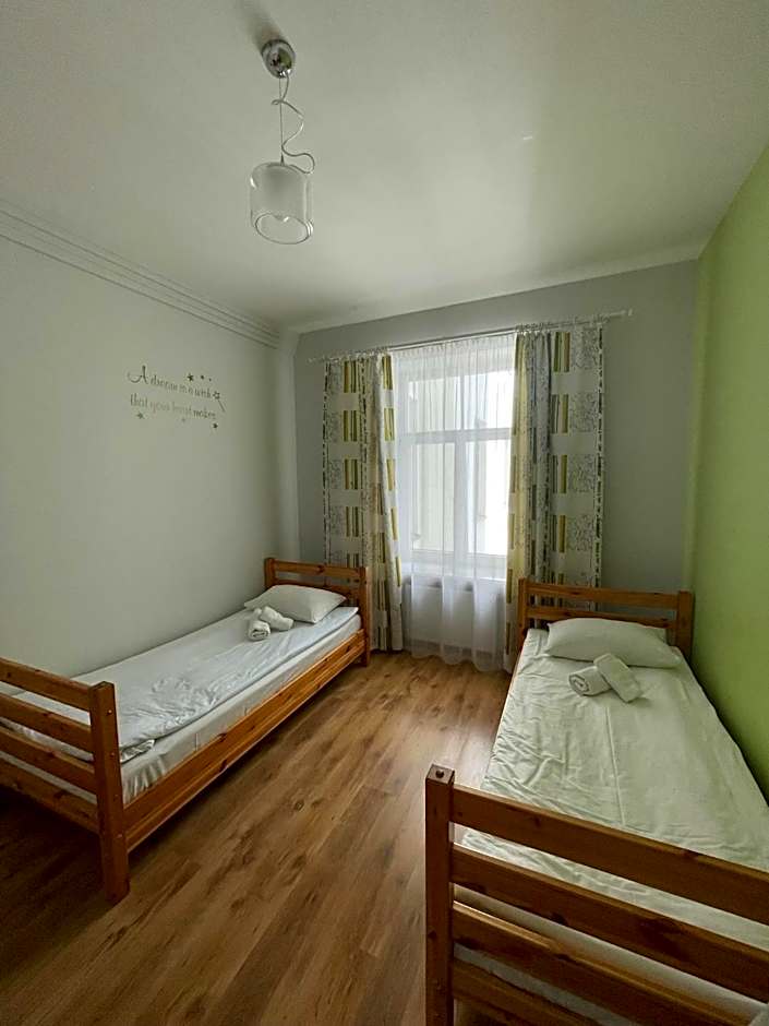 Orange Cat Rooms