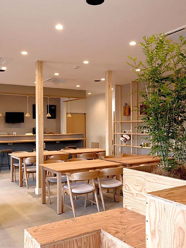 Matoi Hostel & Bar