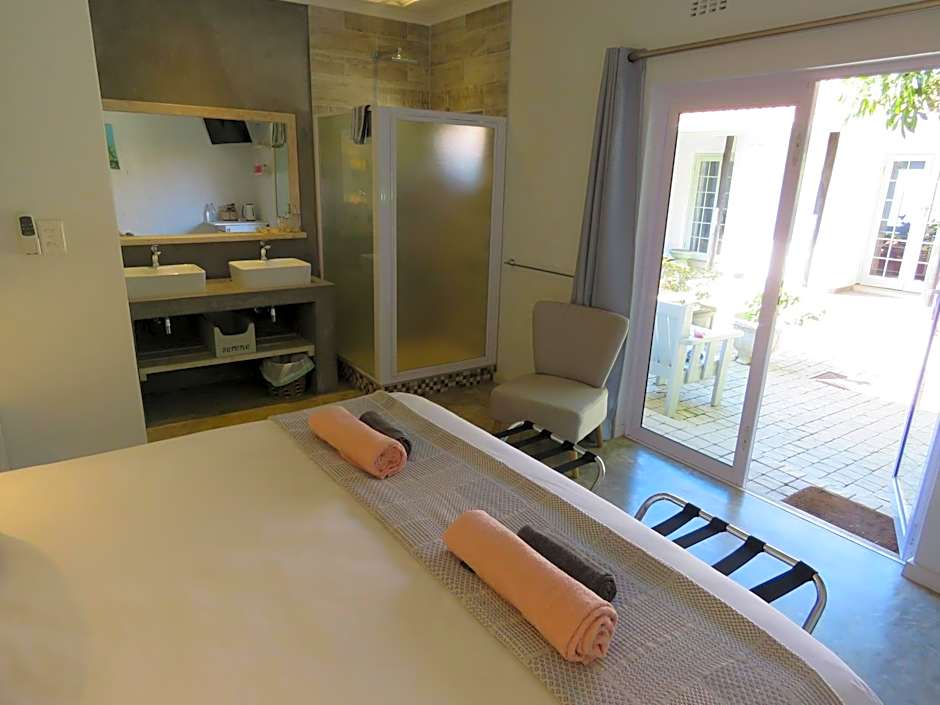 Bare Feet Retreat B&B