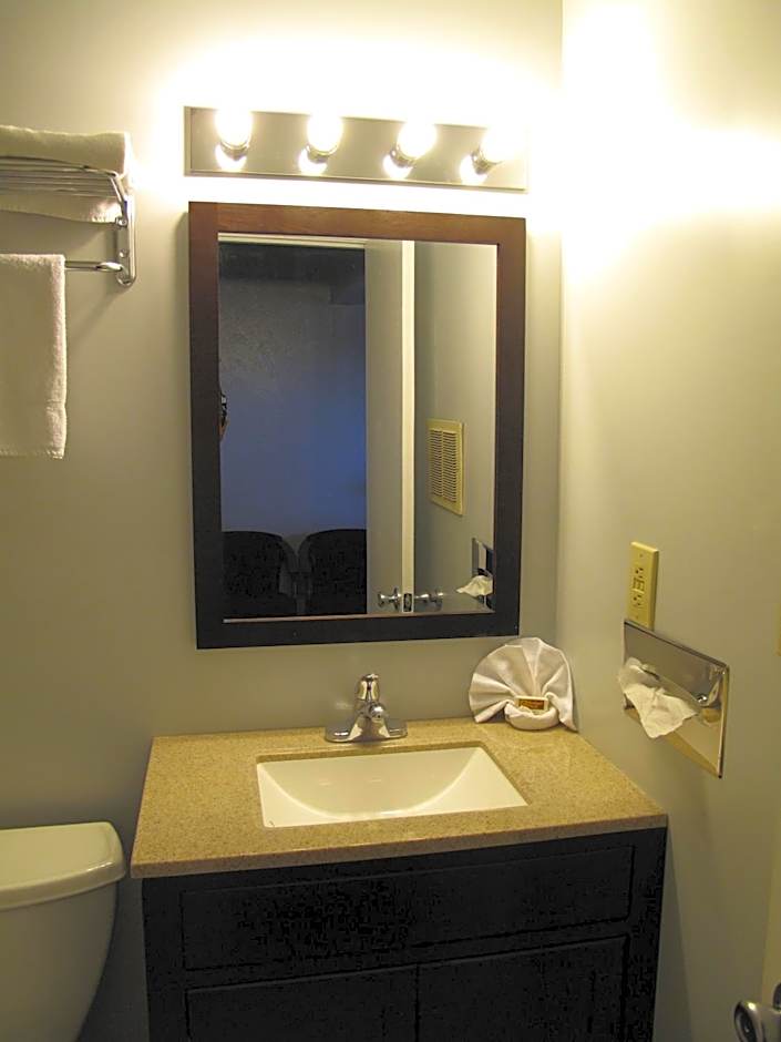 Hotel West Inn NAU - Downtown Flagstaff