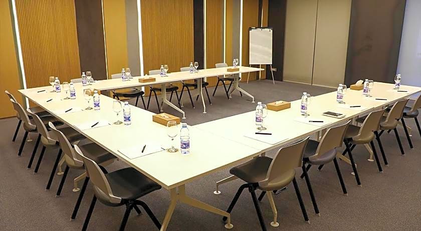 Saifi Suites