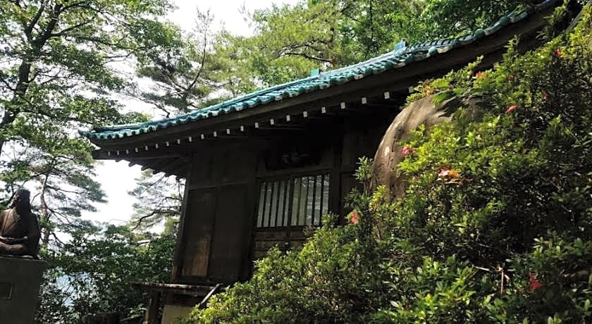 Nozaru Hostel