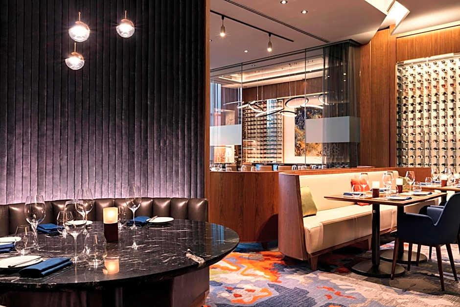 Delta Hotels by Marriott Burnaby Conference Centre