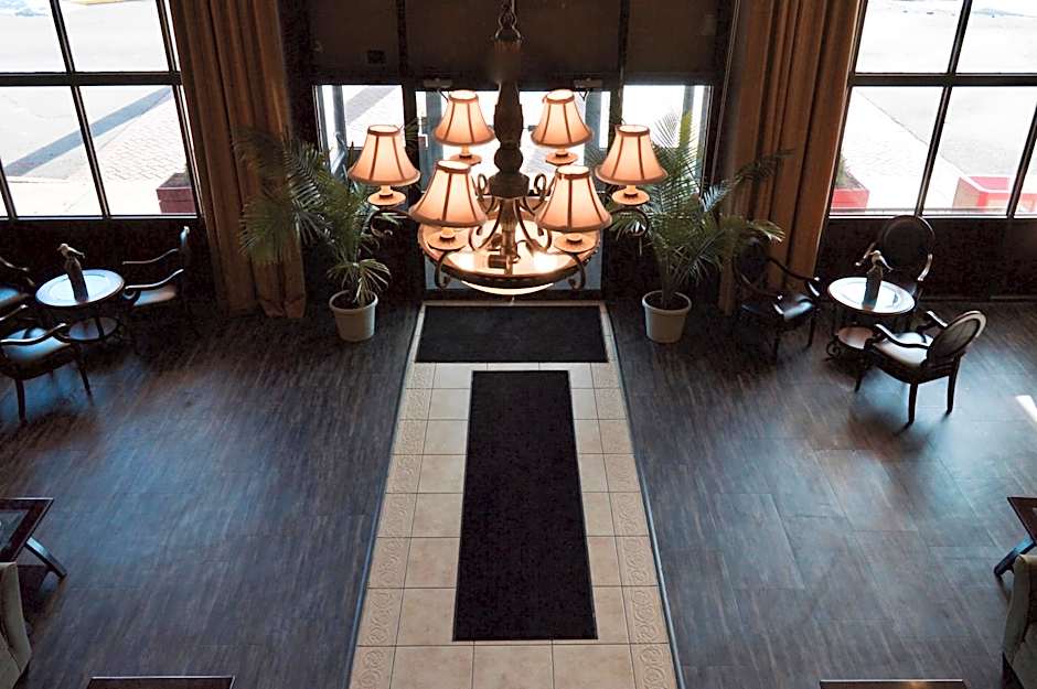 Mystic River Hotel & Suites