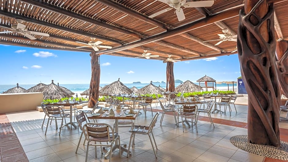 Park Royal Beach Ixtapa - All Inclusive