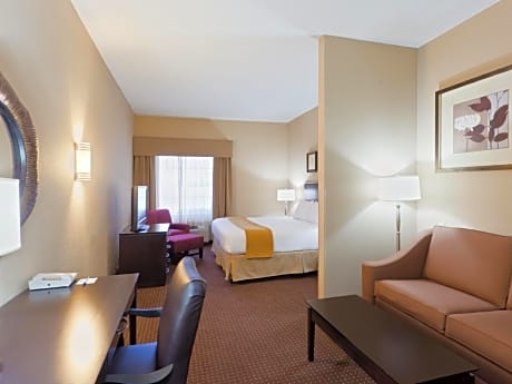 Suite King Bed Two Bedrooms