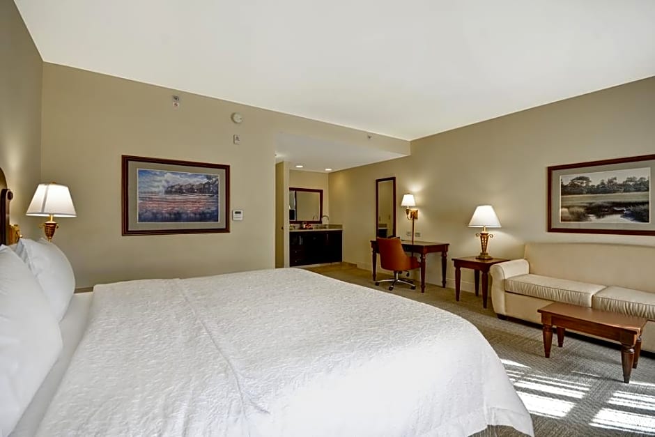 Hampton Inn & Suites Savannah