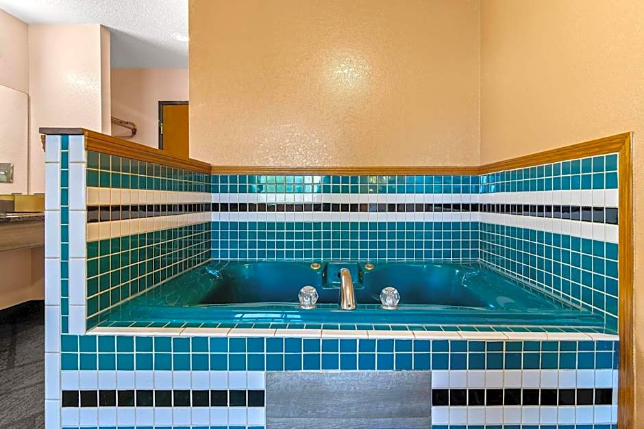Super 8 by Wyndham Bourbonnais/Kankakee Area