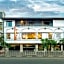 Kandy City Hotel by Earl's