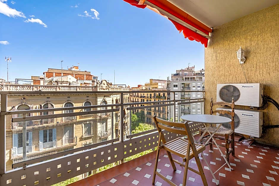 Stylish 4br City View Apt Near Sagrada Familia