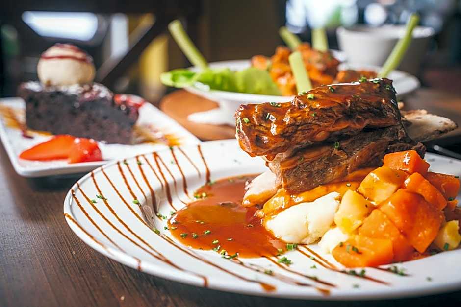 Forty Four Main Street