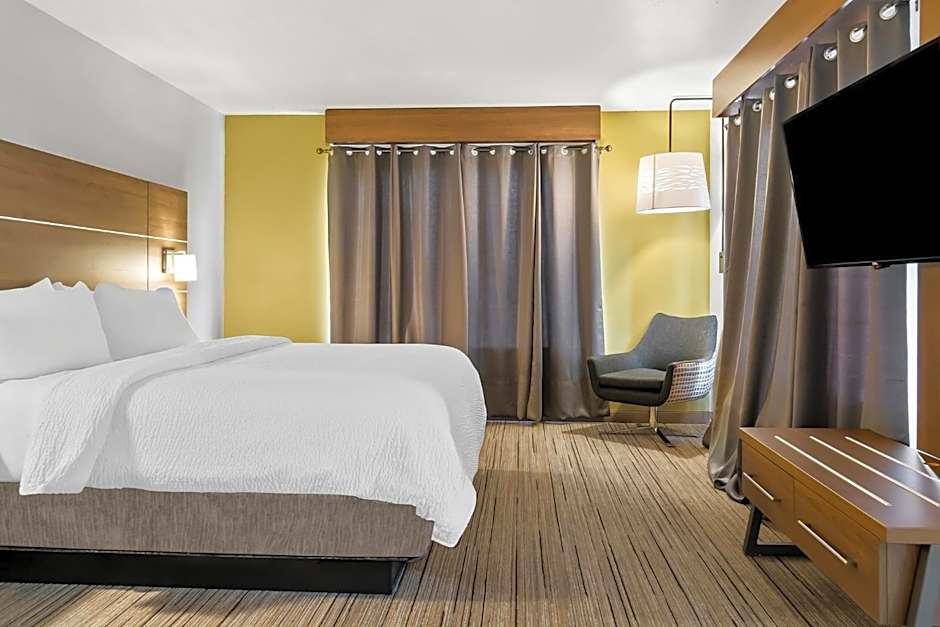 Holiday Inn Express Hotel & Suites Marion By IHG